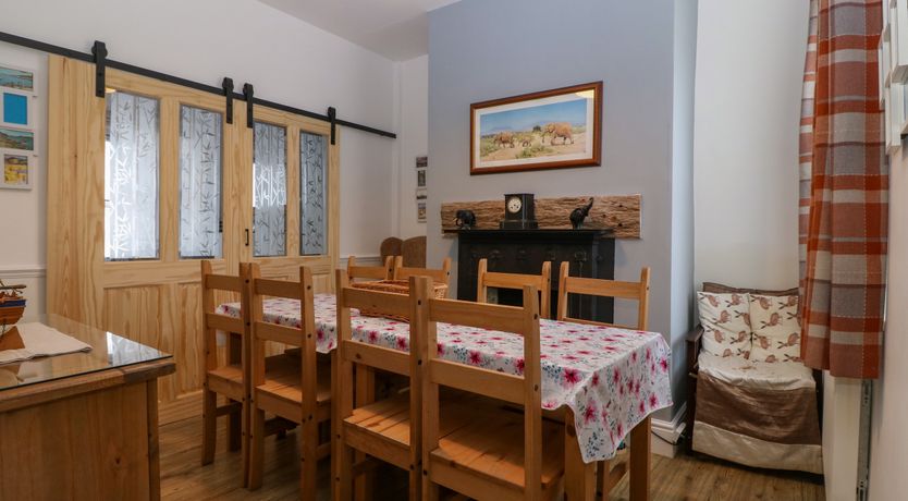 Photo of Yr Angor (The Anchor)