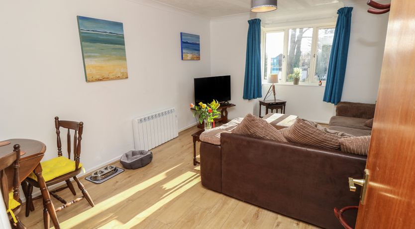 Photo of Flat 2, Clifton Gardens