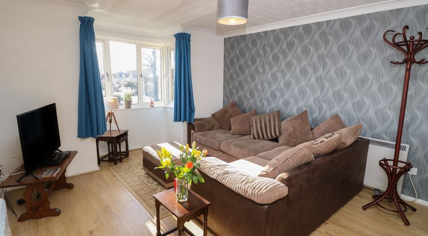 Photo of Flat 2, Clifton Gardens