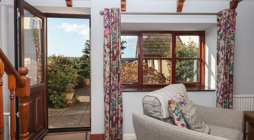 Photo of Coombe Cottage