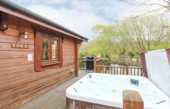 Kingfisher Lodge Holiday Home