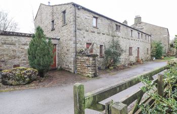 Roofstones Cottage Holiday Home