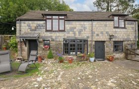 Photo of manor-cottage-barn