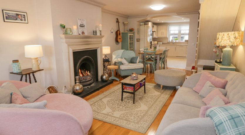 Photo of 3 Coastguard Station