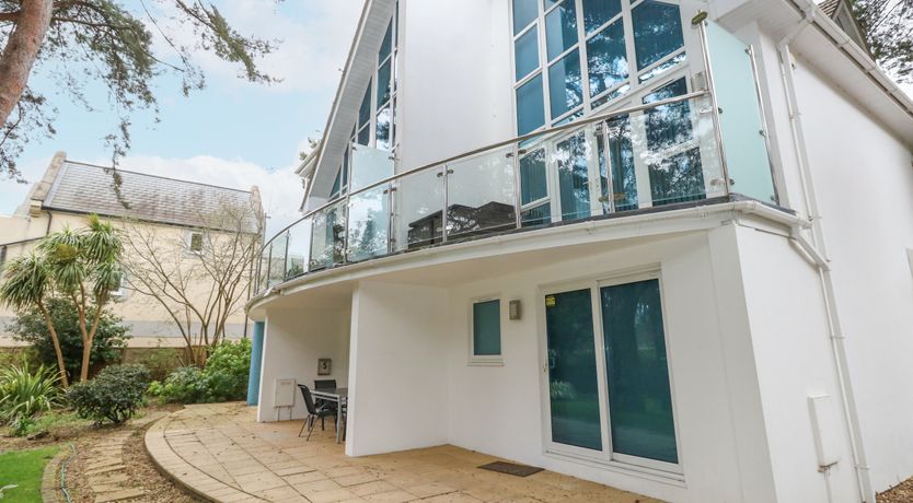 Photo of 5 Red Sails