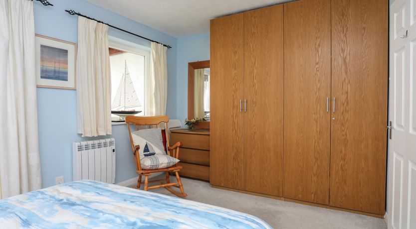 Photo of Waters Edge (Ymyl Y Dwr)