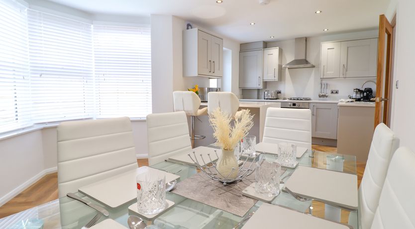 Photo of 1 Ty Newydd