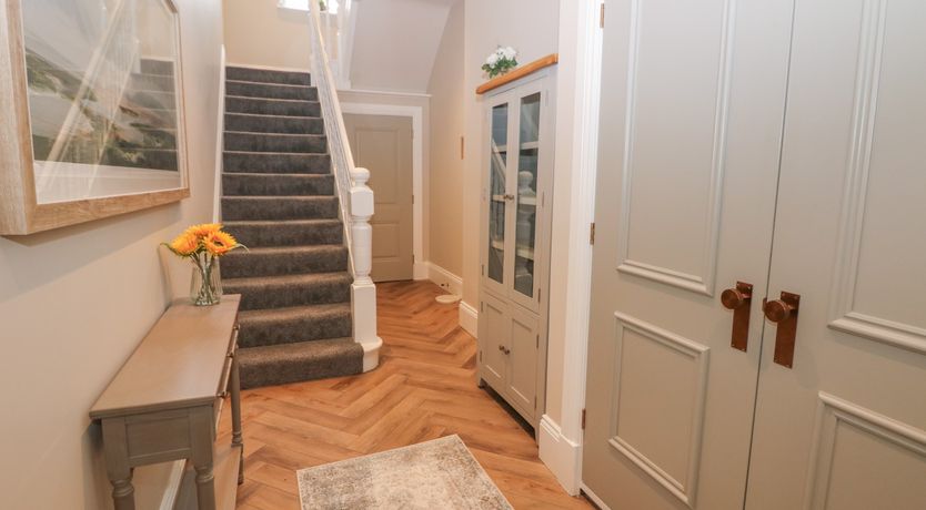 Photo of Hunter's Lodge