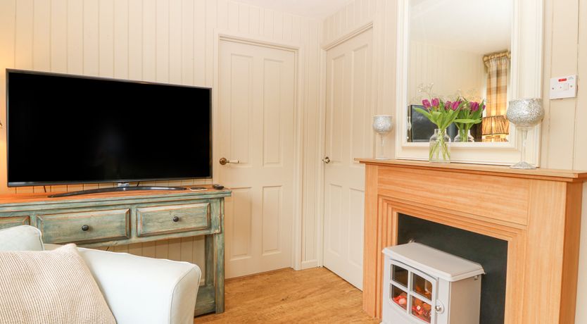 Photo of Mulberry Cabin On The Lake