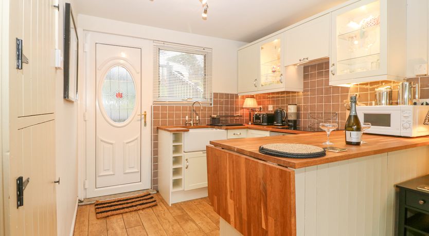 Photo of Mulberry Cabin On The Lake