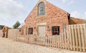 Photo of Hunters Lodge at Wildersley Farm