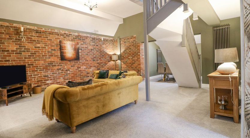 Photo of Hunters Lodge at Wildersley Farm