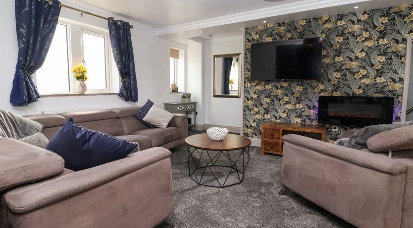 Photo of The Swans Nest Lock View