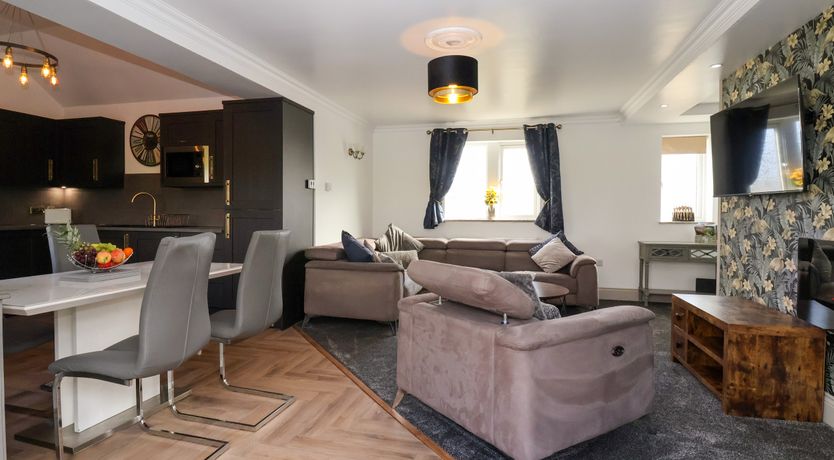 Photo of The Swans Nest Lock View