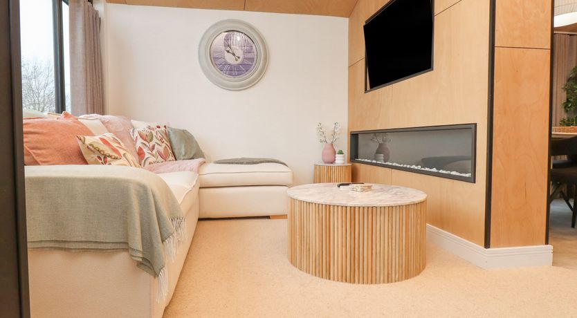 Photo of Encil Gyfrinfa