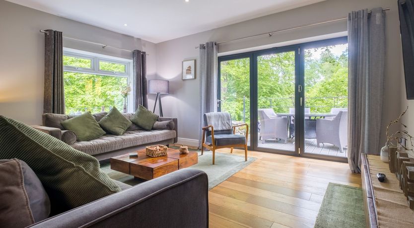 Photo of Bridge Howe