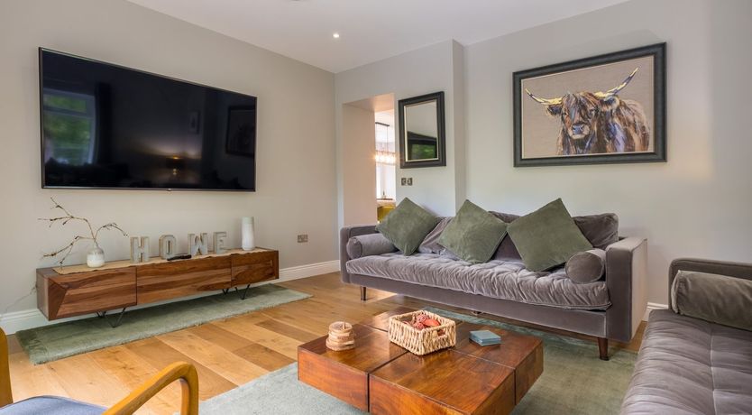 Photo of Bridge Howe