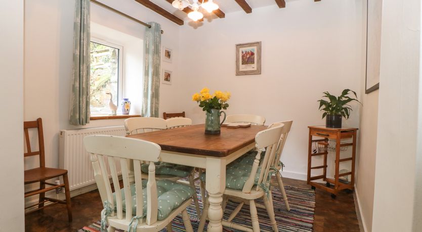 Photo of Hen Felin Isaf