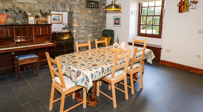 Photo of Parrog Stores