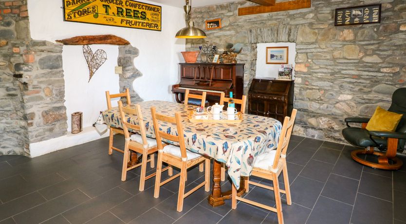 Photo of Parrog Stores