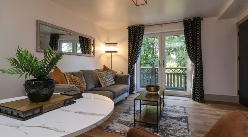 Photo of Waters Edge Lock View