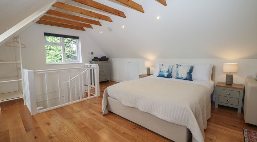 Photo of Thames Retreat