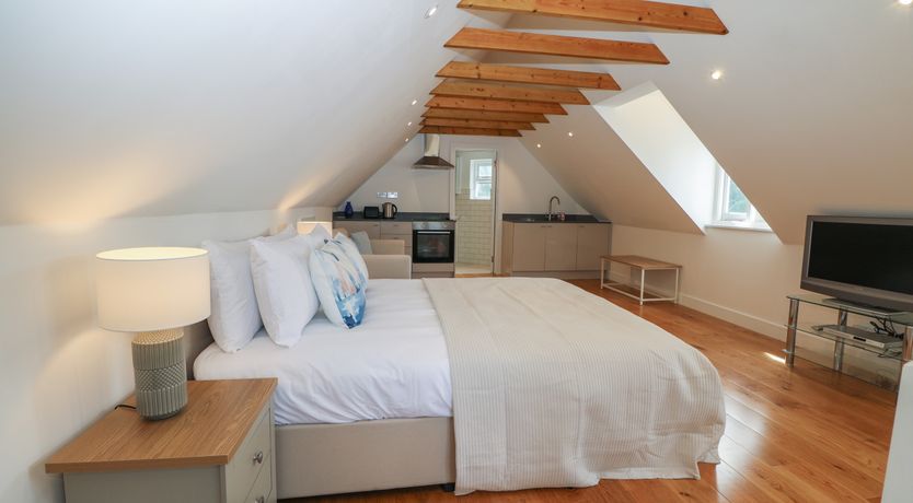 Photo of Thames Retreat