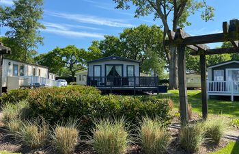 Hopton Lodge Retreat Holiday Home