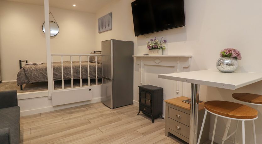 Photo of Basement Flat 43