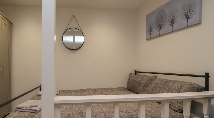 Photo of Basement Flat 43