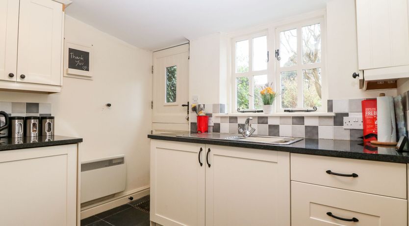 Photo of White Lilac Cottage