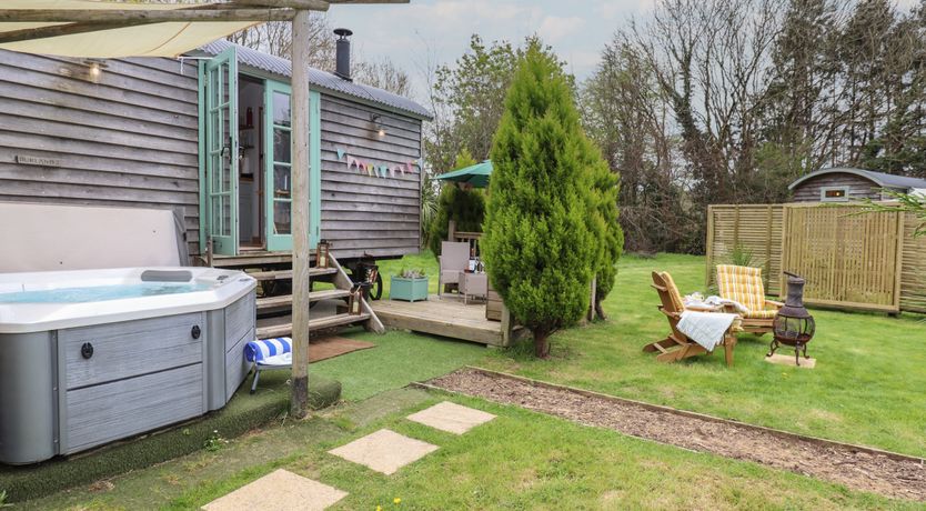 Photo of Burr 2 Shepherds Hut