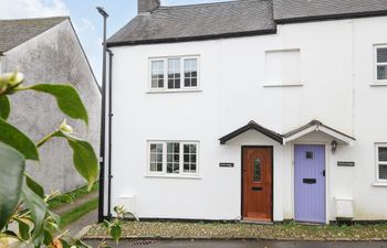 Glebe Cottage Holiday Home