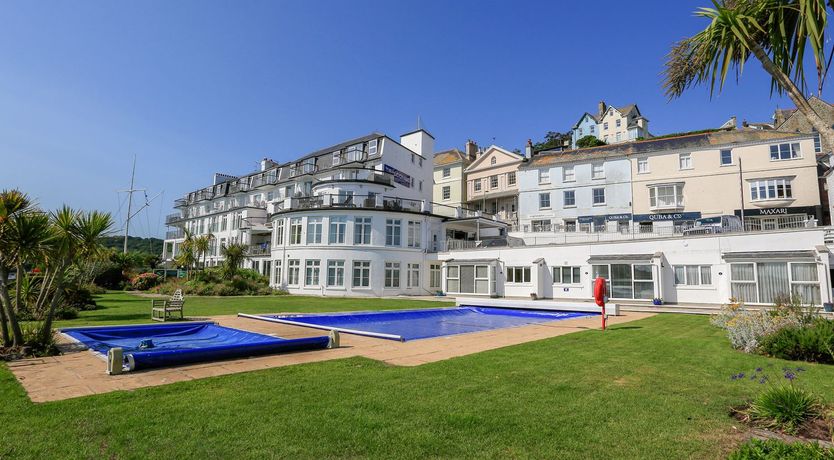 Photo of 3 The Salcombe