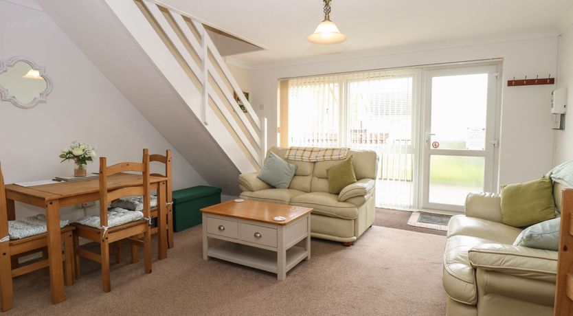 Photo of 19 Waterside Park