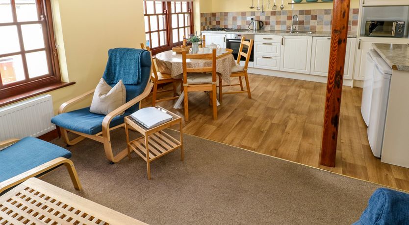 Photo of Parrog Bach