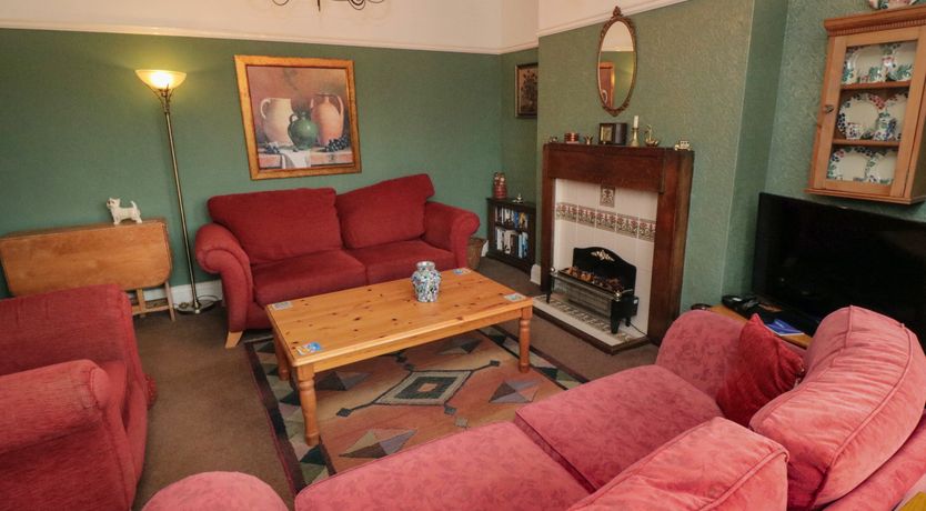 Photo of 61 West Avenue