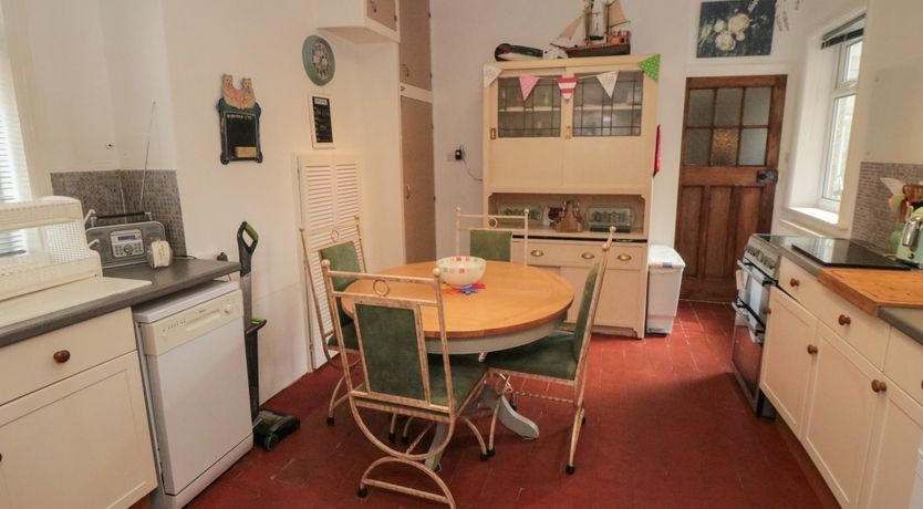 Photo of 61 West Avenue