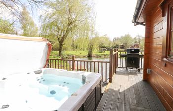 Heron Lodge Holiday Home