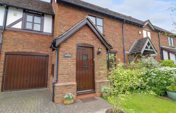 Old Town Cottage Holiday Home