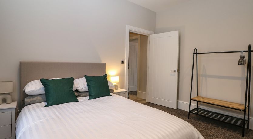 Photo of 1 The Charleston