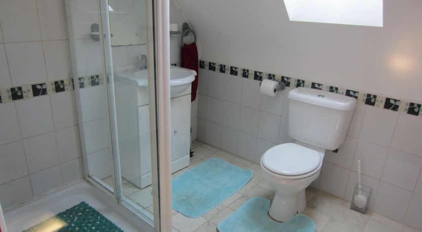 Photo of Kinvara Village 5 Bedr Cottage