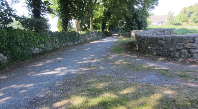 Photo of Kinvara Village 5 Bedr Cottage