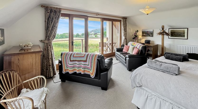 Photo of Splatt Barn, Porlock