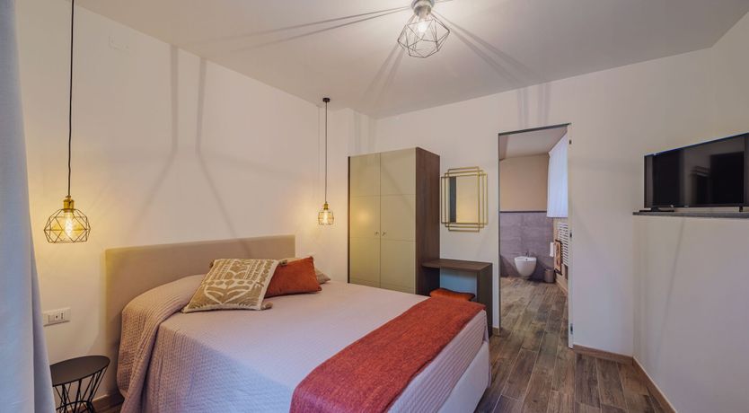 Photo of Tuscan Opulence