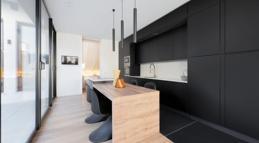 Photo of Milanese Flair