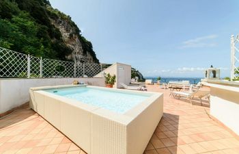 Sorrento Splash Holiday Home