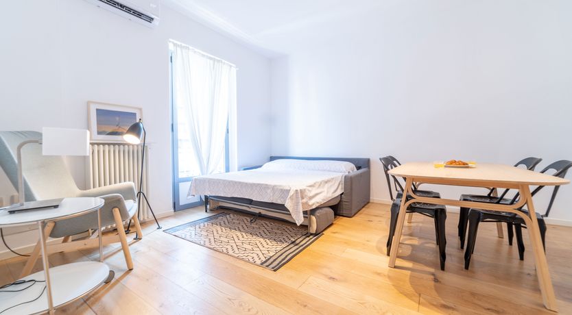 Photo of Milanese Sun