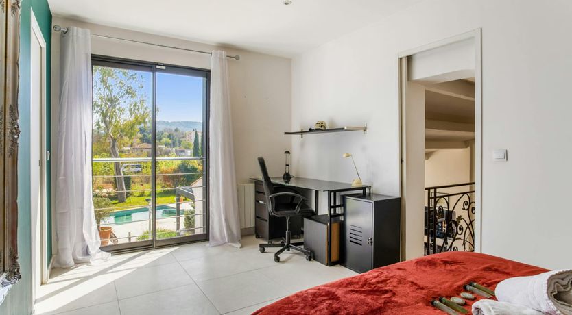 Photo of Passing Time in Provence