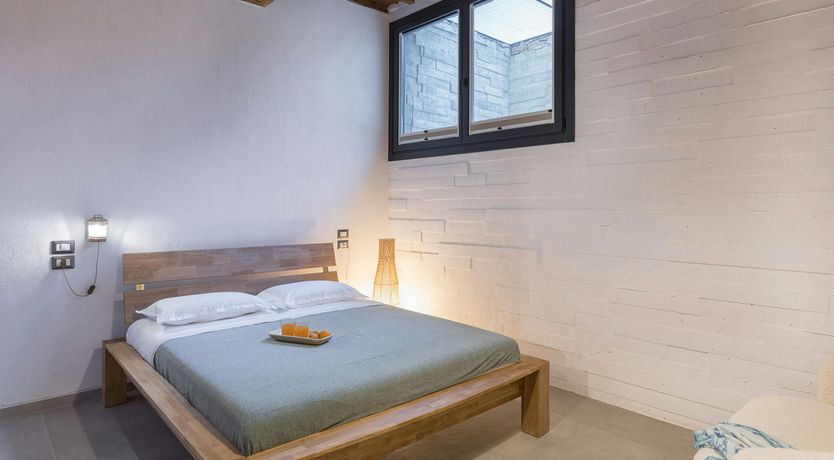 Photo of Olive & Sunflower